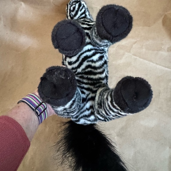 Vintage 1999 Ty Classic 11” Serengeti Zebra Stuffy. - Picture 5 of 9